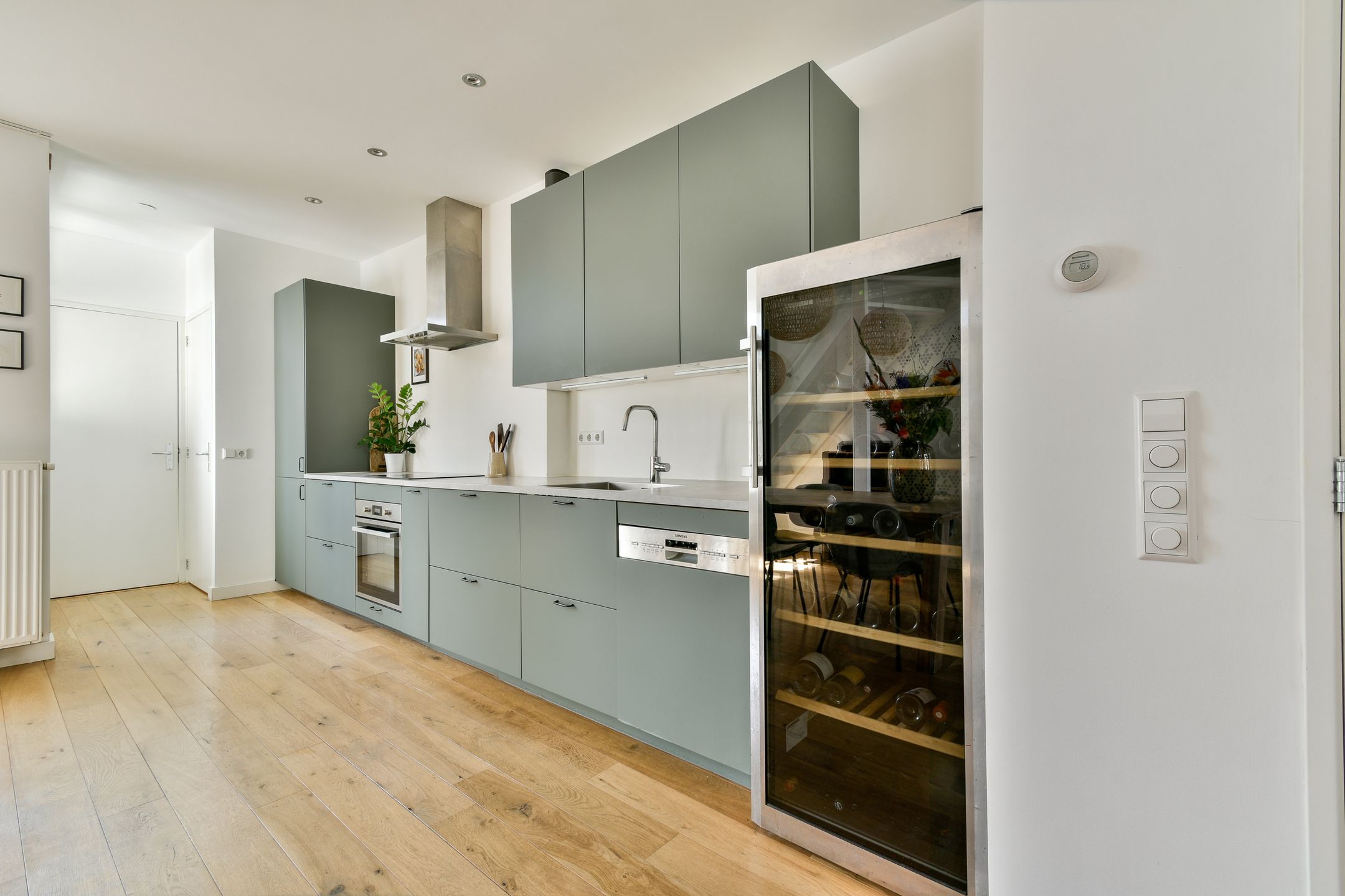 Foto 9 van Van Ostadestraat 328-3