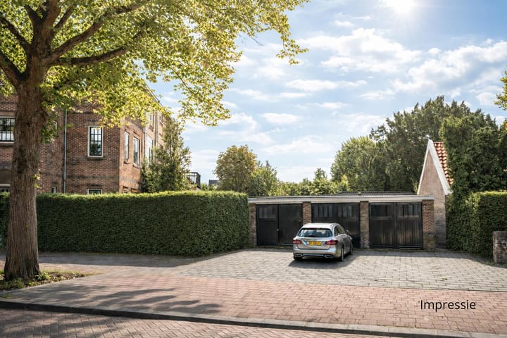 Foto 14 van Bronsteeweg 45