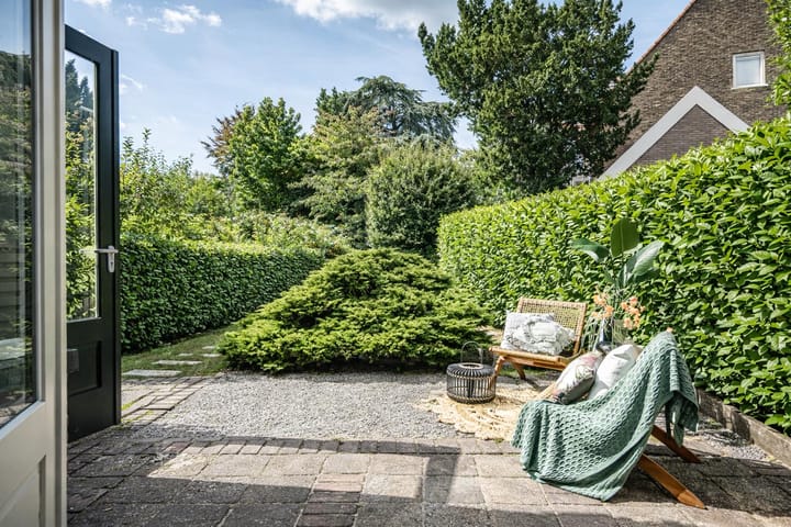 Foto 23 van Bronsteeweg 45