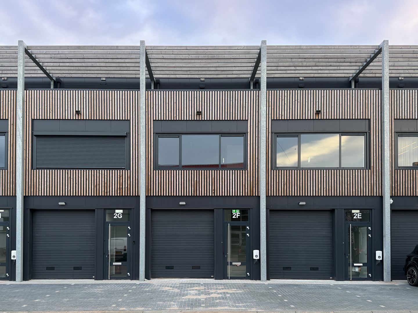 Bekijk foto 2 van Eemmeerlaan 2-F