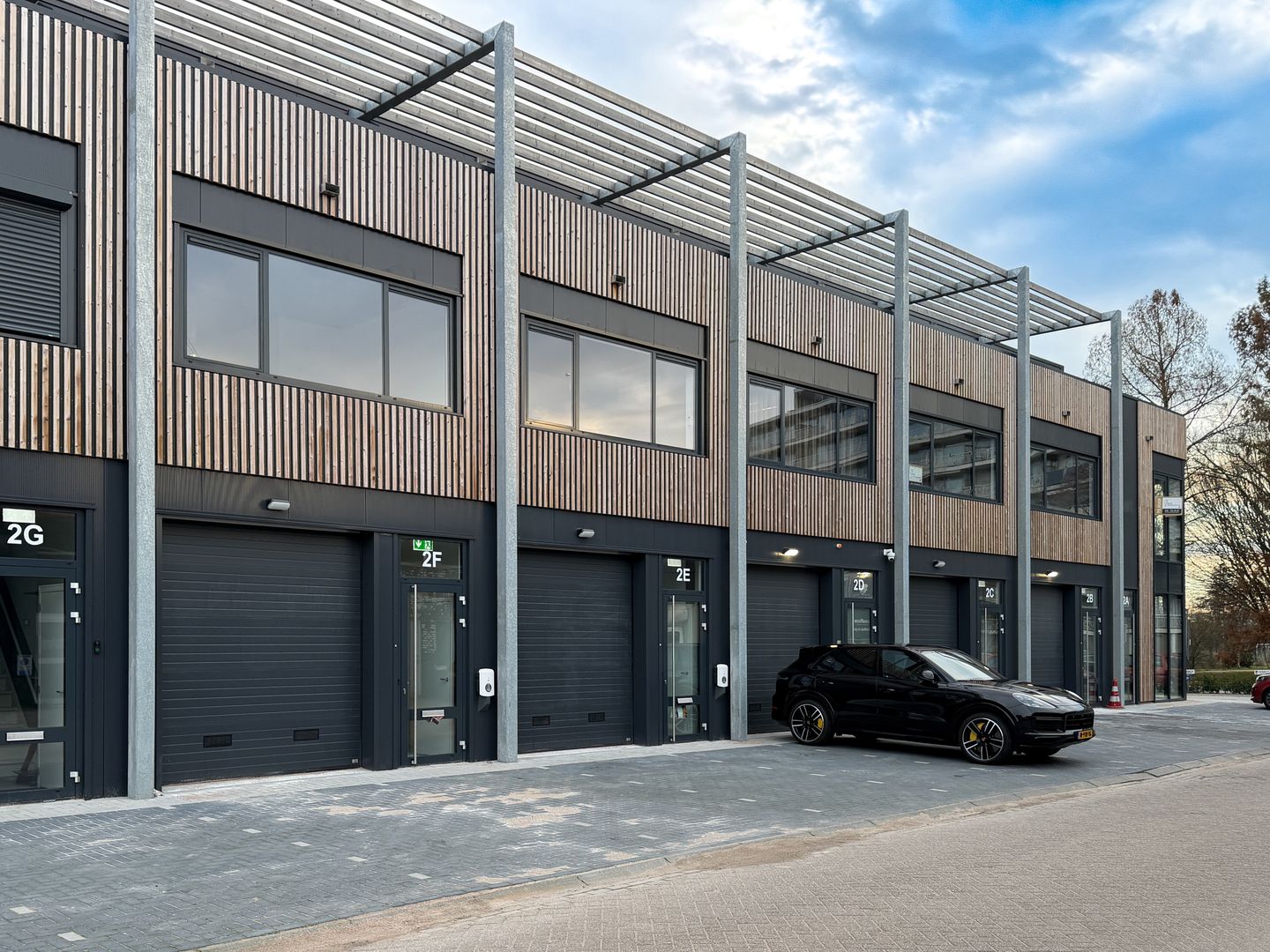 Bekijk foto 3 van Eemmeerlaan 2-F