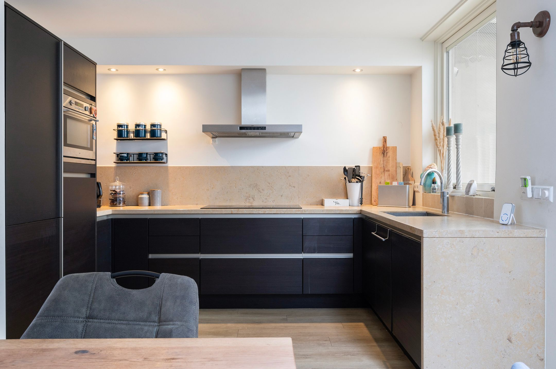 Photo 9 of Thorbeckestraat 4