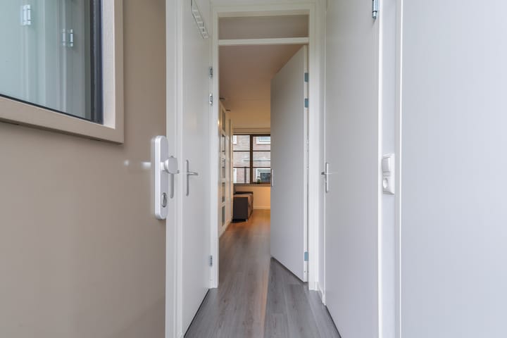 Foto 8 van Atelierstraat 176