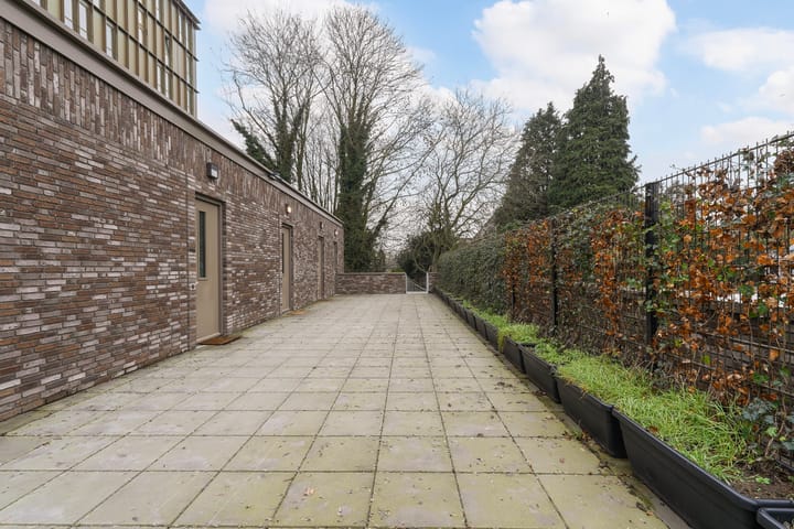 Foto 28 van Atelierstraat 176