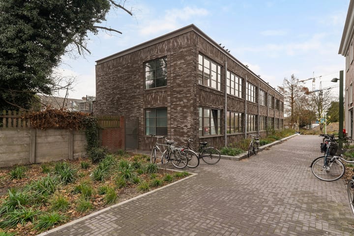 Foto 30 van Atelierstraat 176