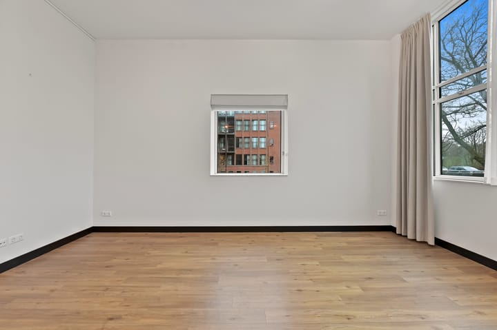 Foto 11 van Plesmanweg 565