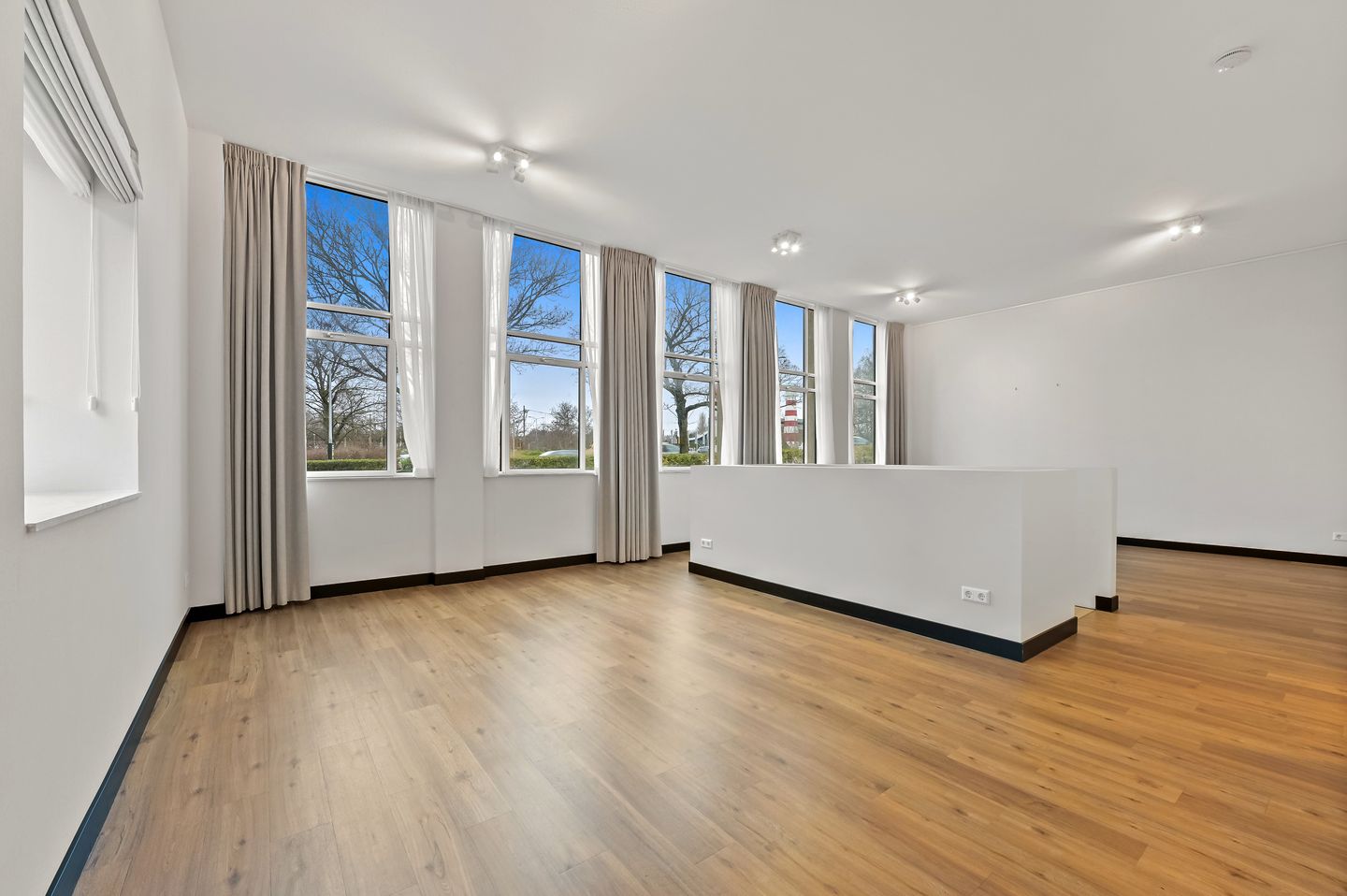 Foto 14 van Plesmanweg 565