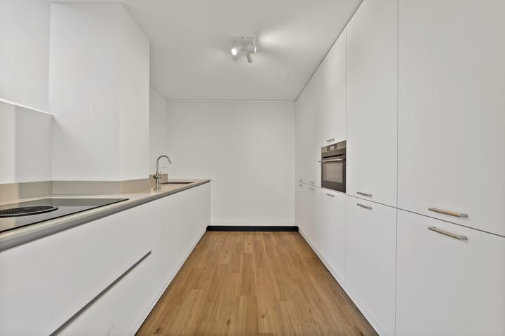 Foto 17 van Plesmanweg 565