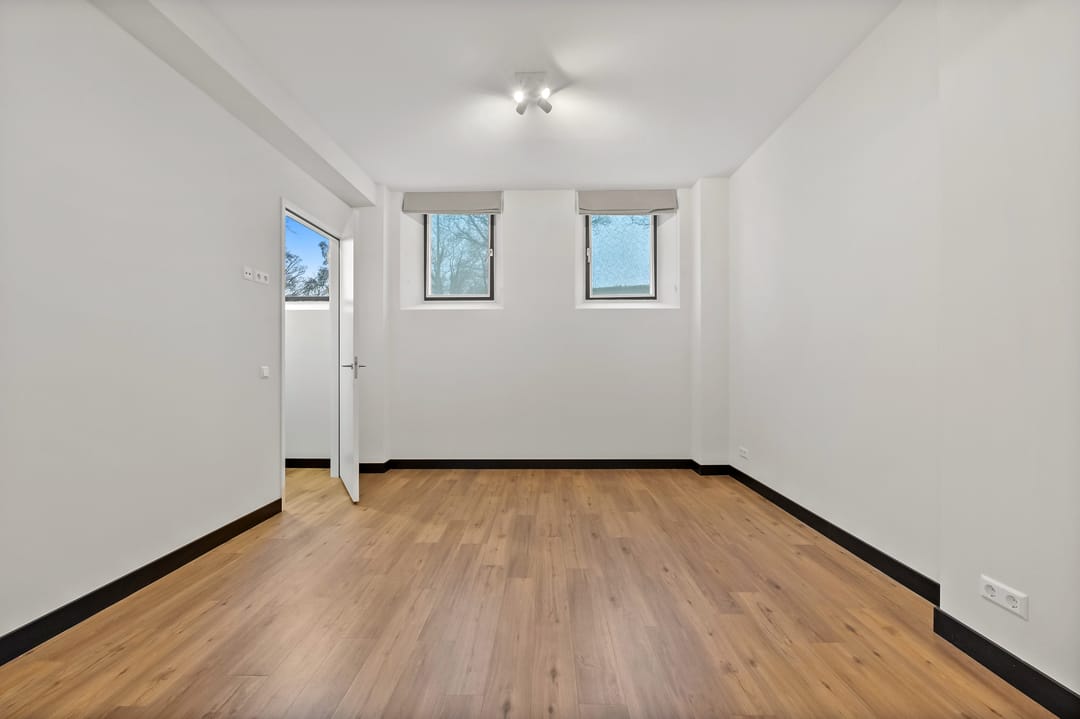 Foto 23 van Plesmanweg 565