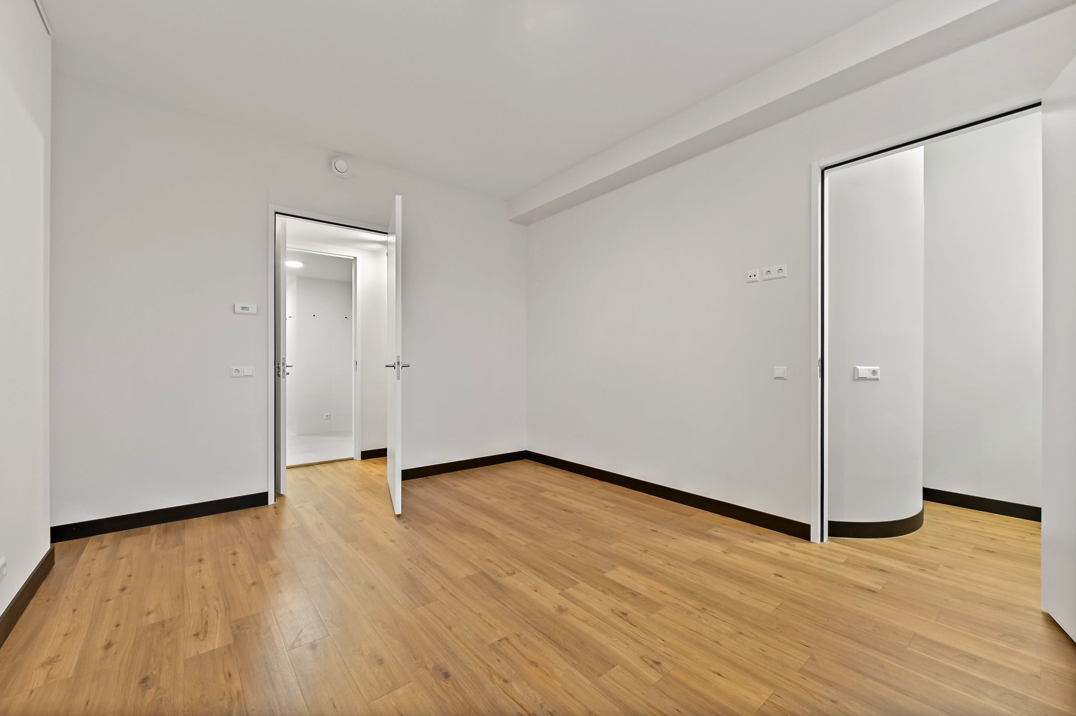 Foto 24 van Plesmanweg 565