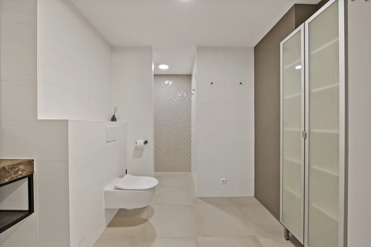 Foto 25 van Plesmanweg 565