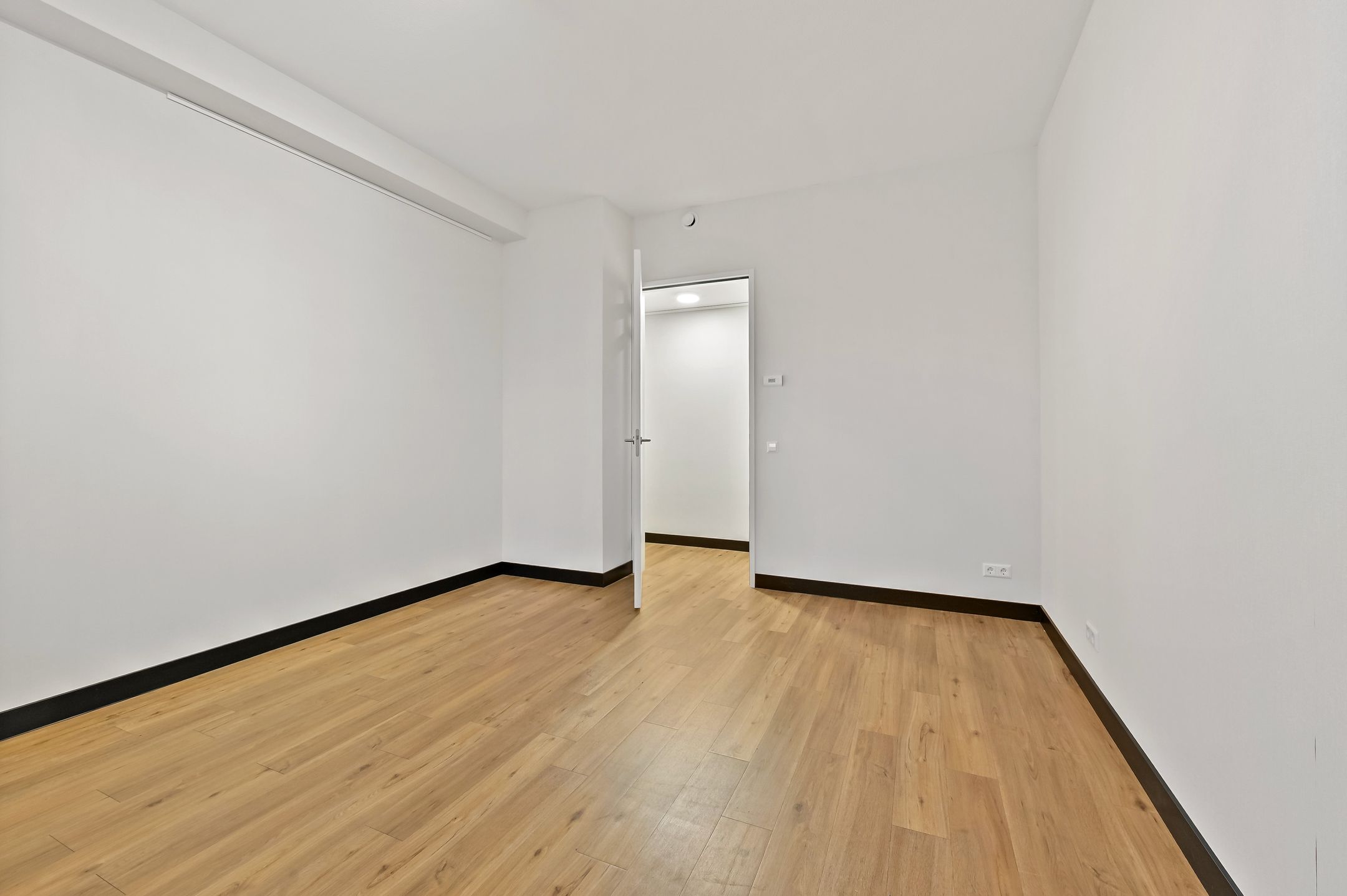 Foto 30 van Plesmanweg 565