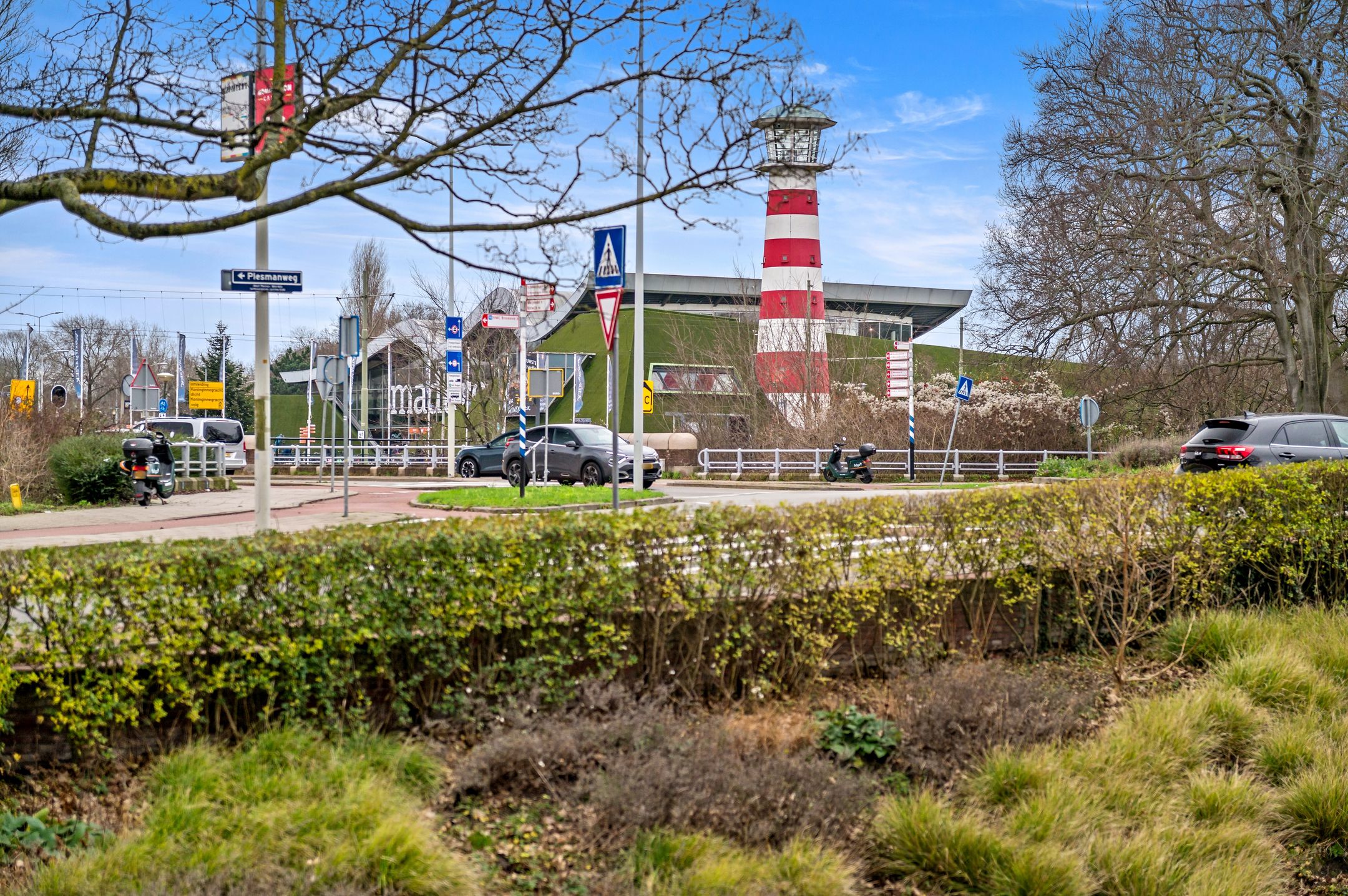 Foto 36 van Plesmanweg 565