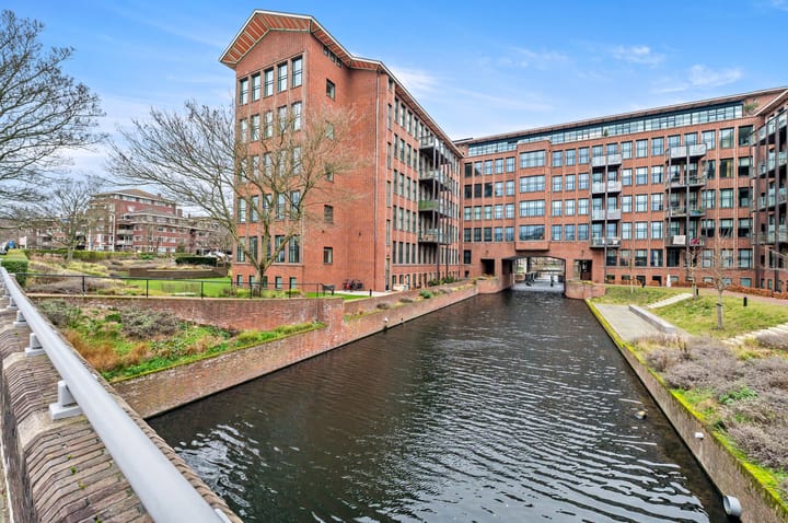 Foto 37 van Plesmanweg 565