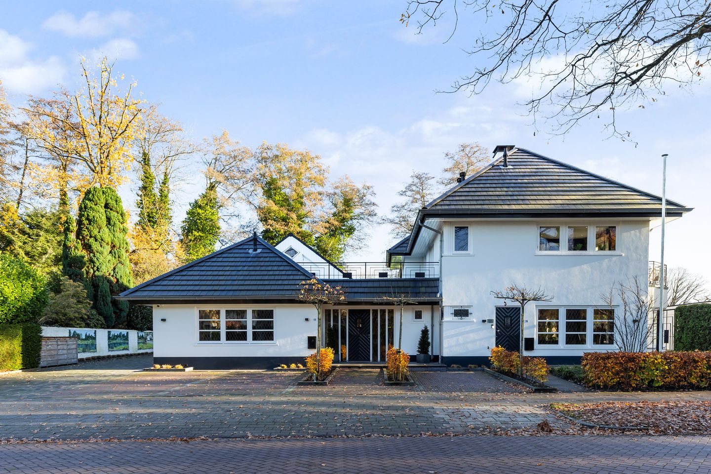 Bekijk foto 1 van Generaal Van Heutszlaan 158