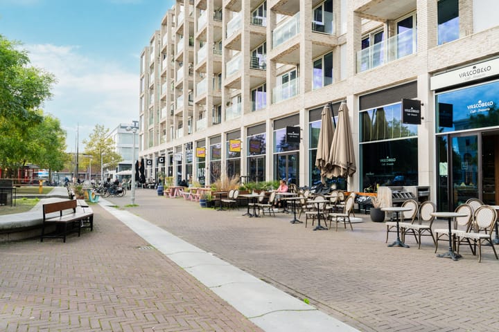 Photo 26 of Van Tuyll van Serooskerkenweg 162-2