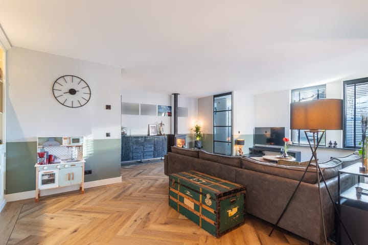 Foto 6 van Schokker 70