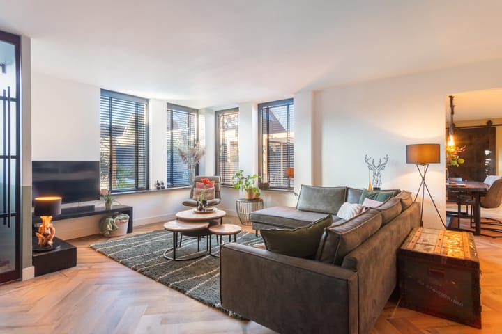 Foto 11 van Schokker 70