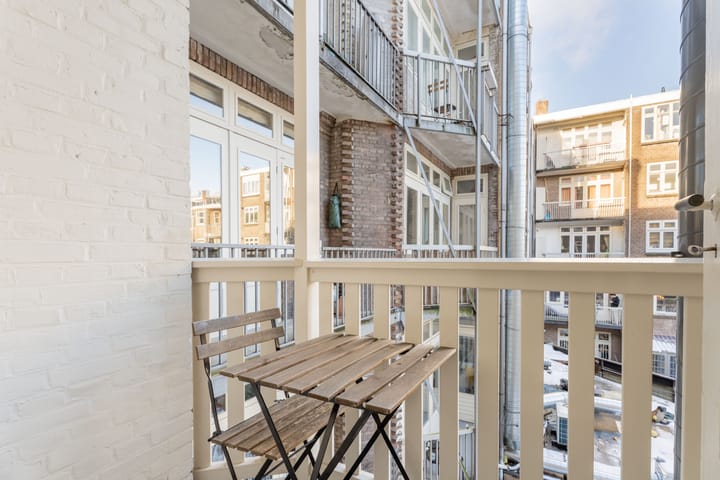 Photo 16 of Van Tuyll van Serooskerkenweg 162-2