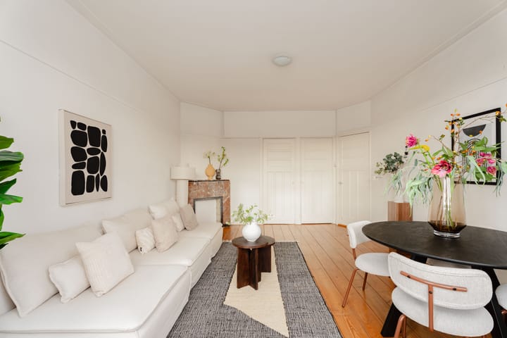 Photo 6 of Van Tuyll van Serooskerkenweg 162-2