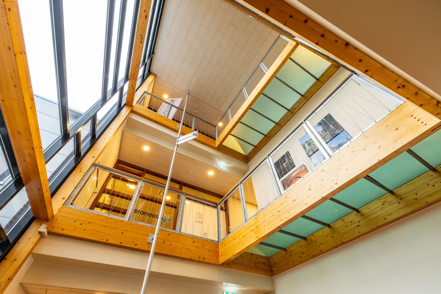 View photo 4 of Rozenburglaan 3