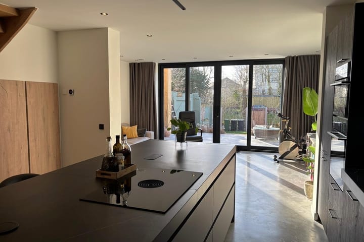 Foto 4 van Mr. P.C. Hennequinstraat 8