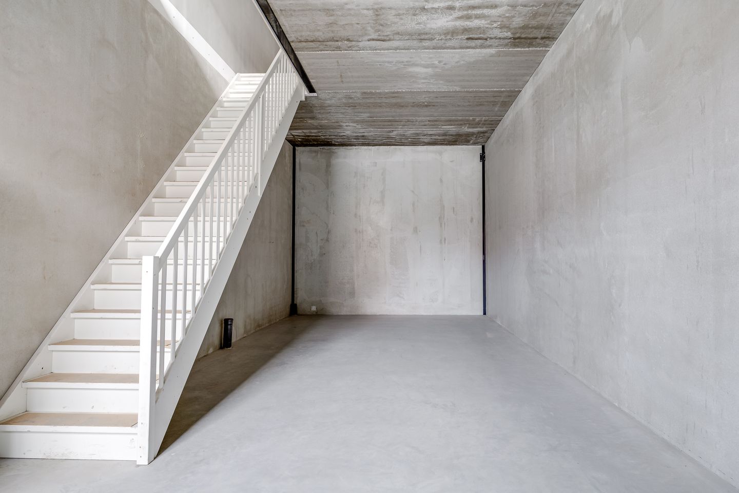 View photo 5 of Spaceshuttle 18-P