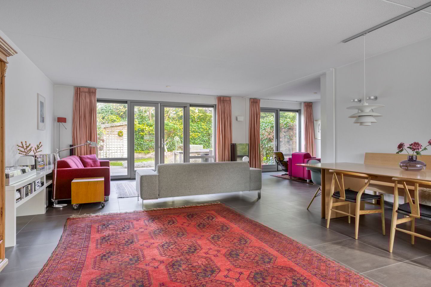 Photo 5 of Mgr.dr. H. Poelslaan 18