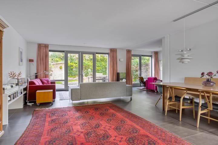 Photo 5 of Mgr.dr. H. Poelslaan 18