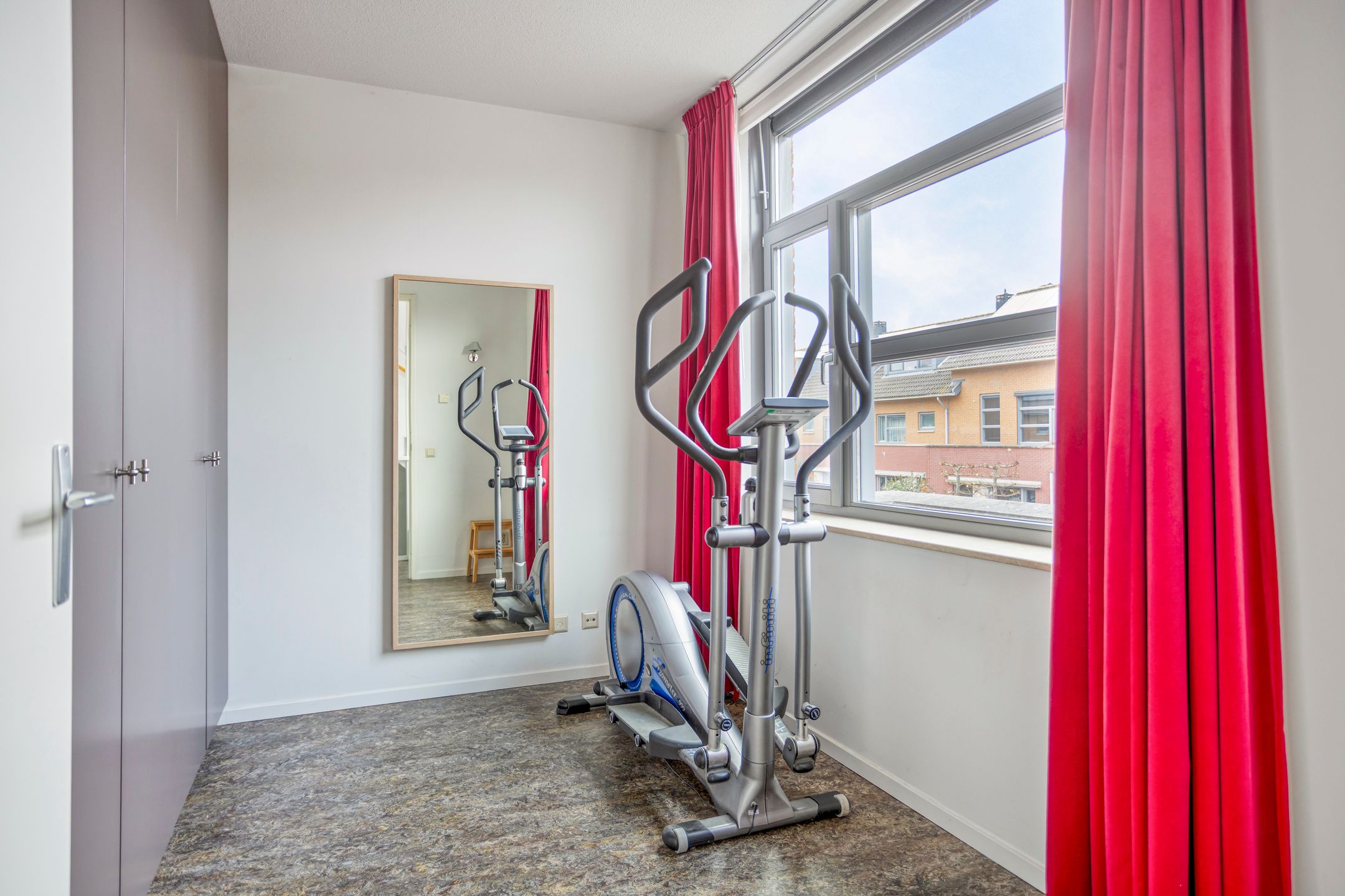 Photo 24 of Mgr.dr. H. Poelslaan 18