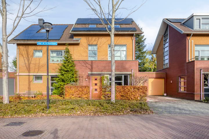 Mgr.dr. H. Poelslaan 18 main image