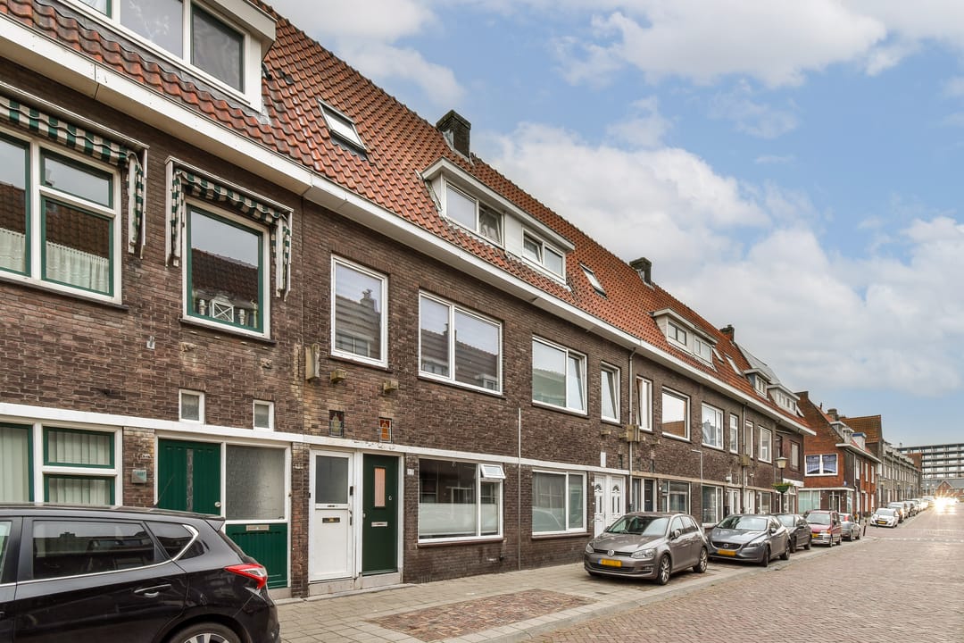 Photo 1 of Diepenbrockstraat 113