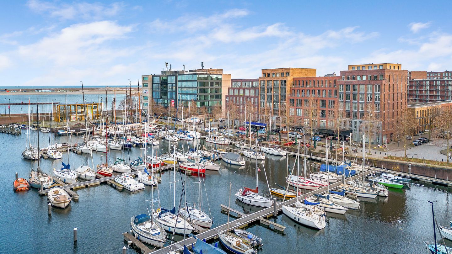 Foto 44 van Krijn Taconiskade 324