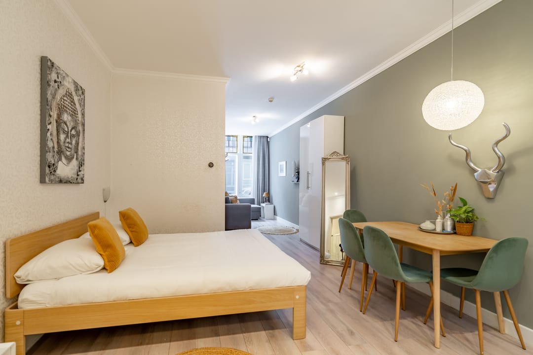 Photo 8 of Fokke Simonszstraat 76-A