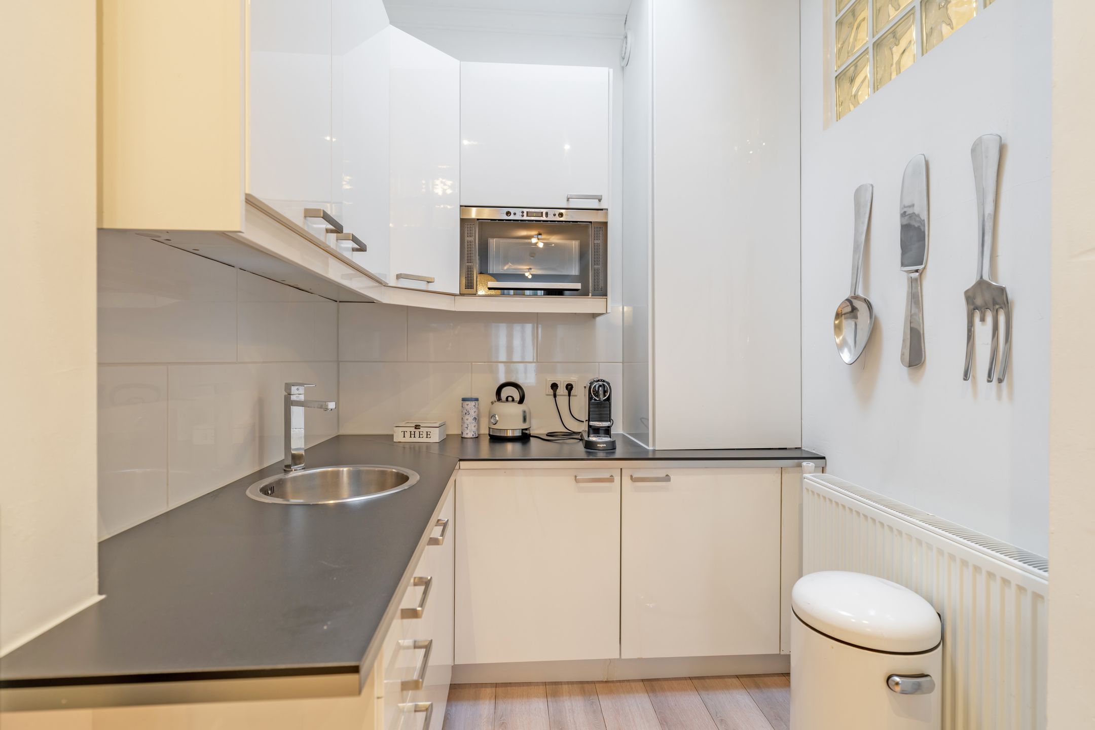 Photo 12 of Fokke Simonszstraat 76-A
