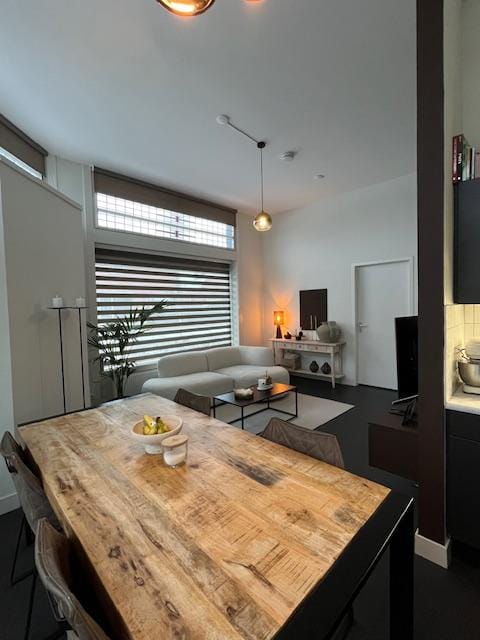 Photo 8 of P.J. Troelstrastraat 1-02