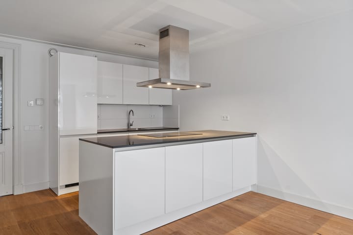 Foto 8 van Jacob van Lennepstraat 19-1