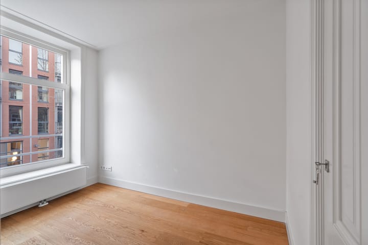 Foto 12 van Jacob van Lennepstraat 19-1