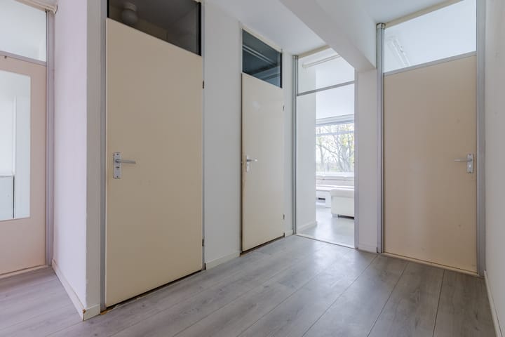 Photo 5 of Midscheeps 37