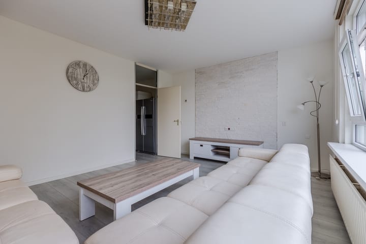 Photo 7 of Midscheeps 37