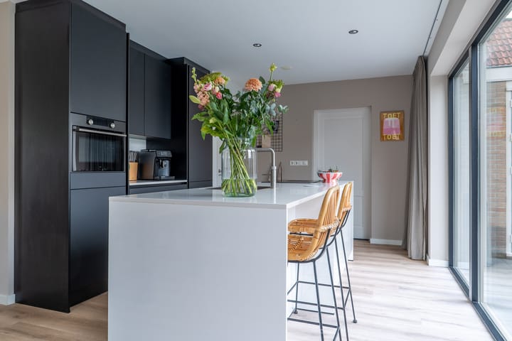 Foto 17 van I. Jousmastraat 4