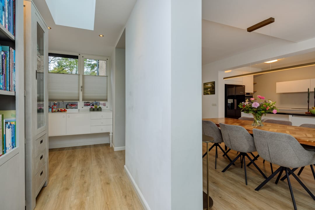 Photo 11 of Isabellastraat 7