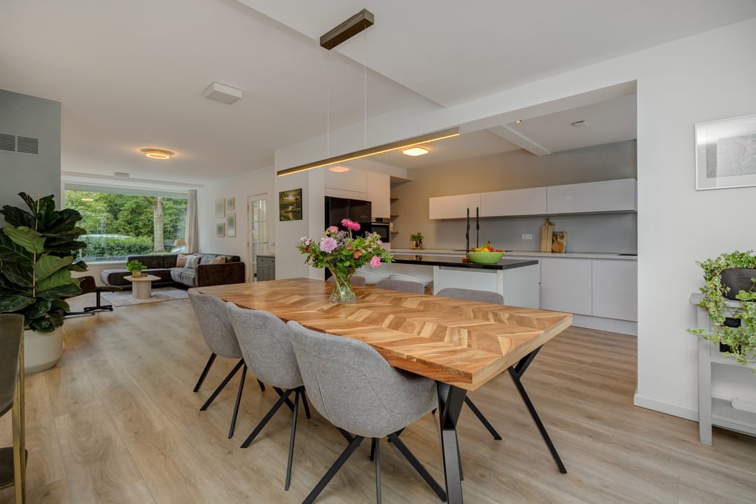 Photo 13 of Isabellastraat 7