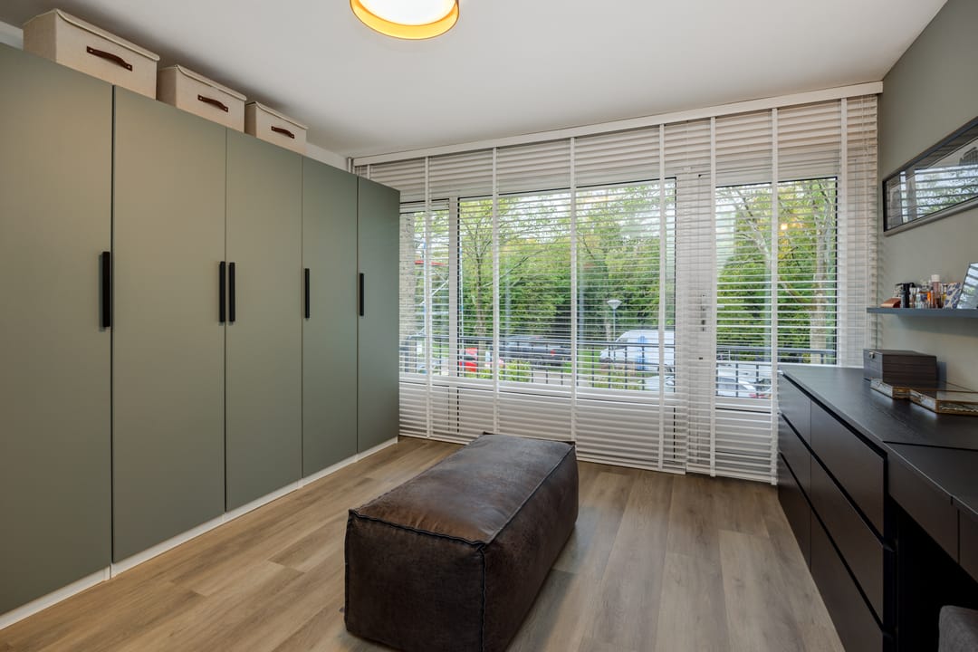 Photo 23 of Isabellastraat 7