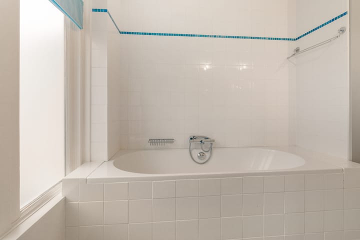 Foto 22 van Graaf Aelbrechtlaan 112