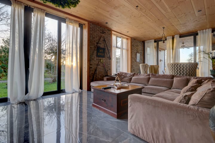 Foto 20 van Middenweg 45