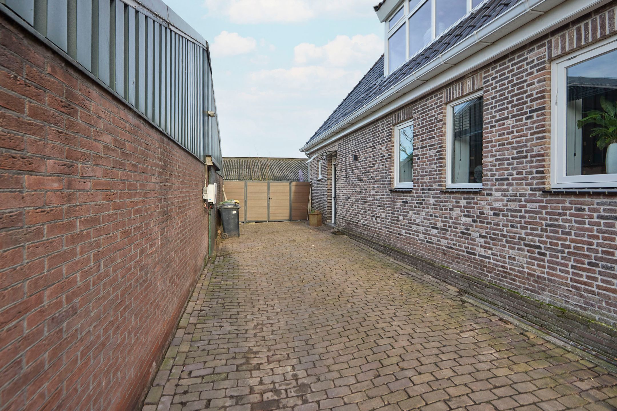 Photo 114 of Middenweg 45