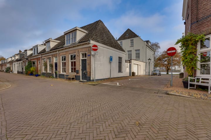 Foto 12 van Molenstraat 12