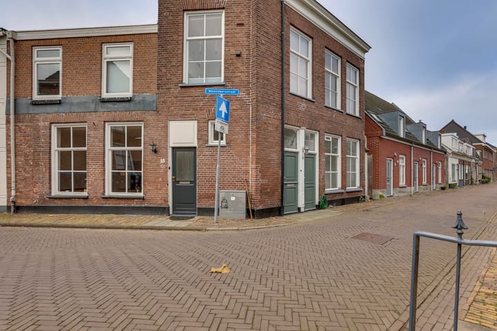 Foto 13 van Molenstraat 12