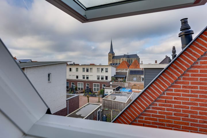 Foto 44 van Molenstraat 12